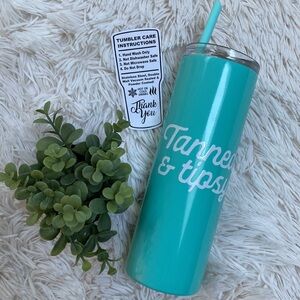 Boutique Graphic 20oz Tumbler 💗 Mint & White